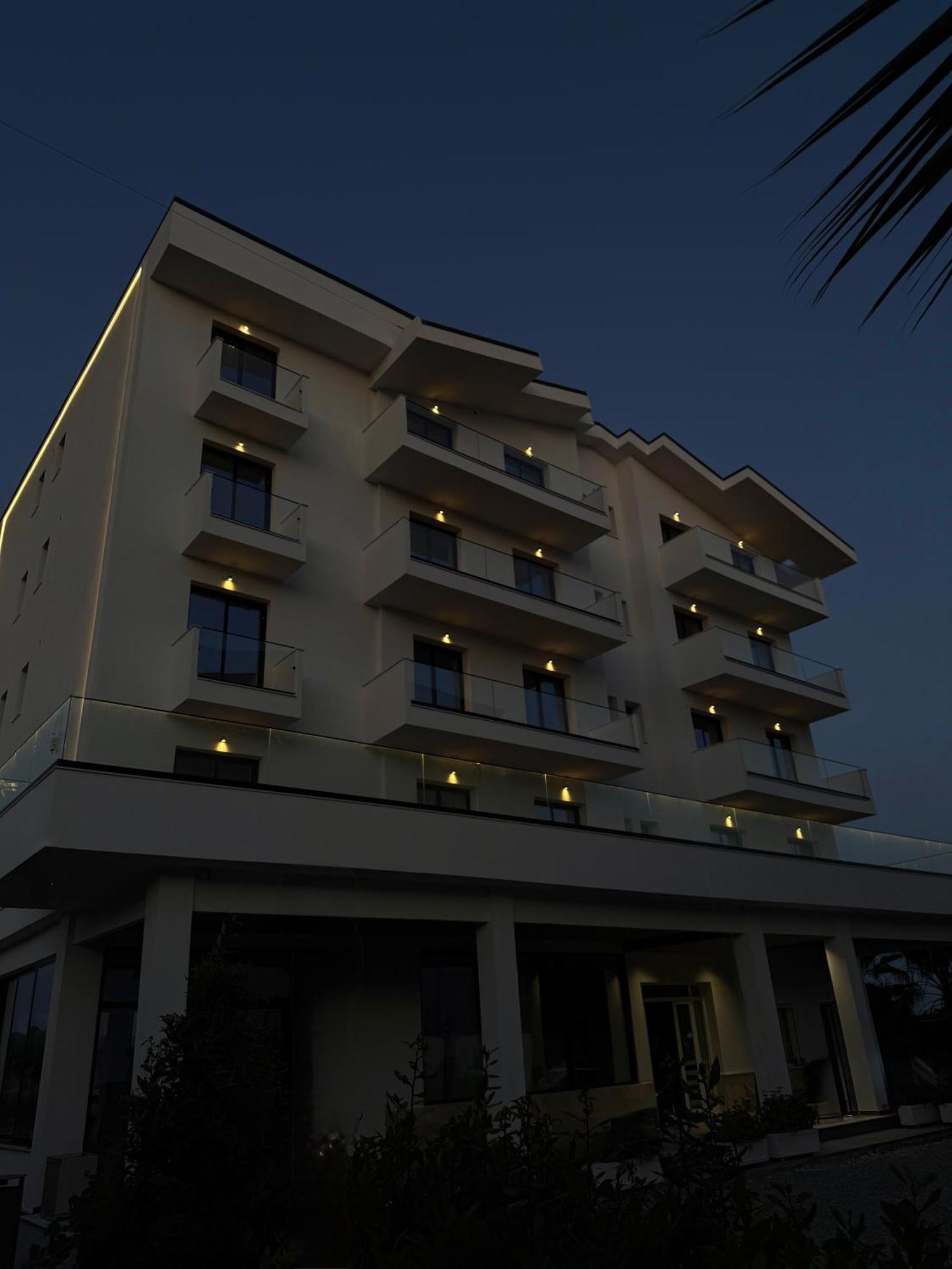Hotel Imperial Spille Exterior photo